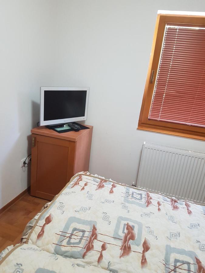 Apartment Joksimovic ซลาตีบอร์ ภายนอก รูปภาพ
